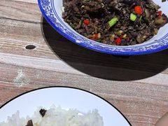 -三湘四水正宗湘菜(君峰路店)