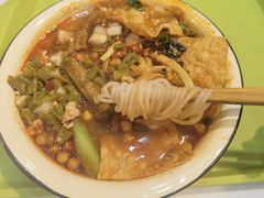 -丽丽三鲜螺蛳粉(田林路店)