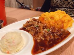 -玛格萝妮比萨屋(四平店)