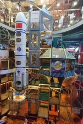 -嗨翻Hi-Fun竞技主题乐园·蹦床团建生日聚会(五棵松华熙店)