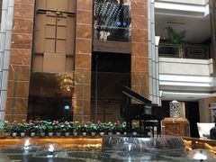 -西安唐隆国际酒店(大雁塔大唐不夜城店)