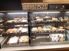 面包甜点陈列柜-星巴克(宝山万达店)