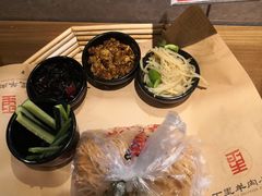 -丁里羊肉小镇(天鹅湖总店)