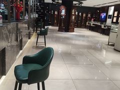 -亨得利钟表商店