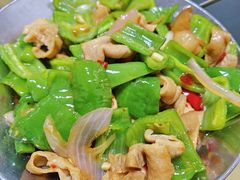 -芦茨金富饭庄·25年老字号·专做稻草鸡