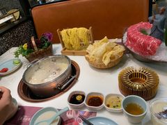 -洪氏嗨捞·猪肚鸡火锅(阳光天地店)