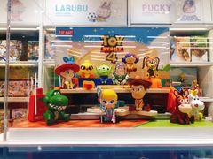 -泡泡玛特POPMART(蓝色港湾店)