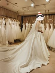 -满庭芳婚纱礼服店