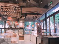 -Dough&Joe团憩(瑞虹天地月亮湾店)