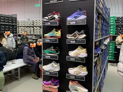 -NIKE上海青浦优选体验店