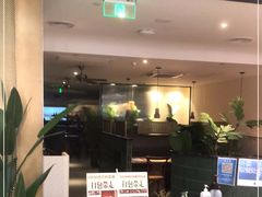 -默加东南亚美食(大宁音乐广场店)