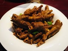 -霄汉牛三鲜湖北砂锅菜(万松园2店)