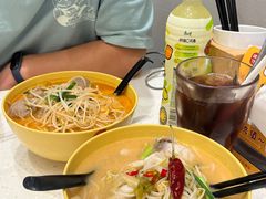 脆肉鲩泡椒酸菜鱼汤米线-谭仔米线(壹方城店)
