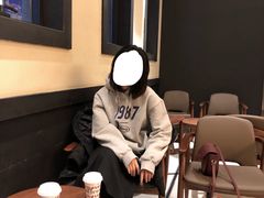 -星巴克臻选(威海威高广场店)