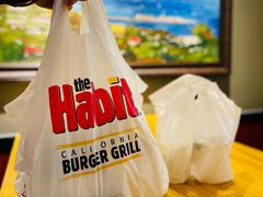 -The Habit Burger Grill 哈比特汉堡(爱琴海店)