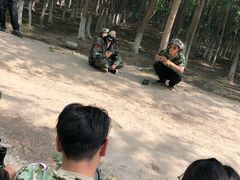 -亲兄弟真人CS团建拓展基地