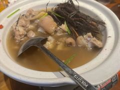 -头上红煨盐鸡·非遗院子餐厅