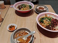 -遇见小面(站西路店)