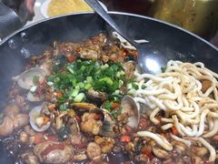 铲子跳跳蛙-筒子骨炖黄鸭叫·許家故事(凯德广场店)