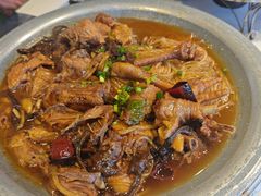 小鸡炖蘑菇-靠山屯东北农家菜(八龙桥雅苑店)