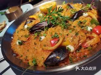 因为自身不喜欢太腻的食物，这个餐前包过于甜腻了