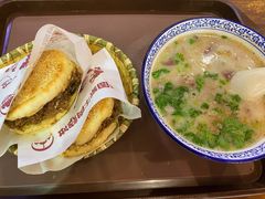 牛肉烧饼（多肉）-穆得·老周家牛肉烧饼(普利街店)