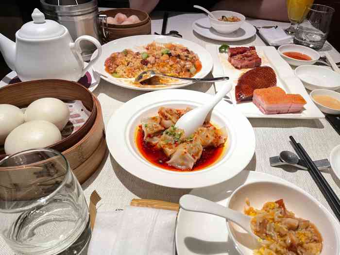 御宝轩(益丰·外滩源店)-"米其林二星餐厅,餐厅中式布局食物是传统粤.