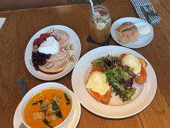 -ROAST coffee & eatery