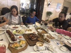 -马克西姆俄罗斯餐厅(通亚街店)