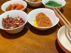 -李犟大爆鳝面·手工蟹黄包(湖滨西湖店)