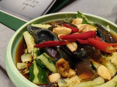 皮蛋拌黄瓜-金哥私房菜馆(张府园总店)