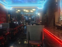 -屋有岛沉浸游戏旗舰店(中山公园店)