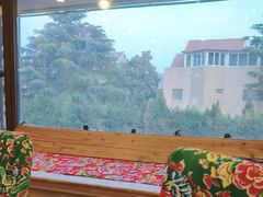 -闯关东东北农家菜(崂山石老人店)