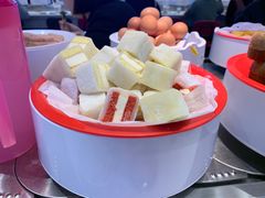 -龍歌自助小火锅(市北CBD万达店)