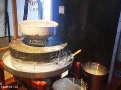 -呷佬·长沙手工米粉(金沙江路店)