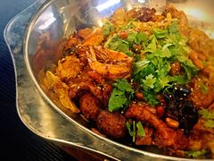 -愉肴麻辣香锅(中北镇店)