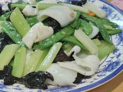 碧绿爆炒墨鱼片-汇景花园酒家(基立下道店)
