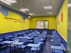 -LILY英语思维馆(玉泉路店)