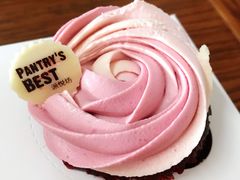 双色树莓红丝绒纸杯蛋糕-Pantry's Best派悦坊蛋糕(K11购物艺术中心店)