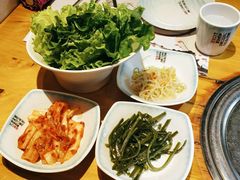 小菜-唯成•韩国炭火烤肉 유성고기