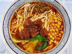 红烧牛肉粉面-碗底挑•湖南小炒粉面饭(大望路店)