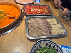 -洱火云南酸菜牛肉火锅(石景山当代商城店)