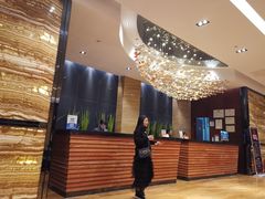 -武汉光谷广场杨家湾地铁站怡程酒店