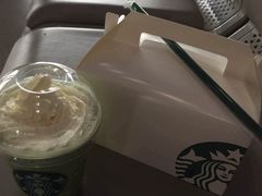 -星巴克(西安曲江银泰店)
