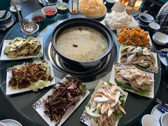 -野菌皇海景野生菌火锅(滨海大道店)