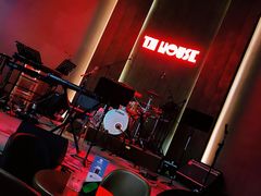 -TZ House音乐现场(来福士中心店)