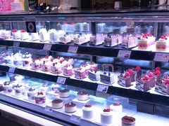 面包甜点陈列柜-巴黎贝甜(大宁国际商业广场店)
