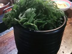 -老牌坊云南鱼豆花火锅(哈西万达店)