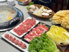 -四点金粥底火锅(沂州里店)