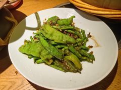 擂辣椒炒长豆角-吃饭皇帝大(合生汇店)